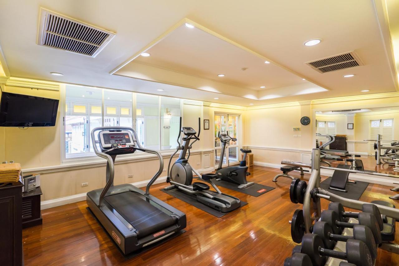 우라 부라 후아힌 리조트 앤 스파  후아 힌 외부 사진 The gym at the hotel